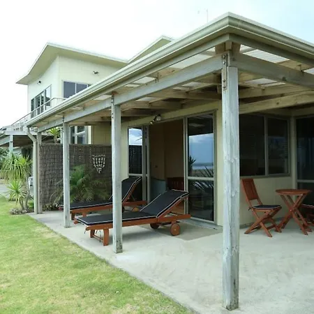 Gems Seaside Lodge Ahipara Exterior foto