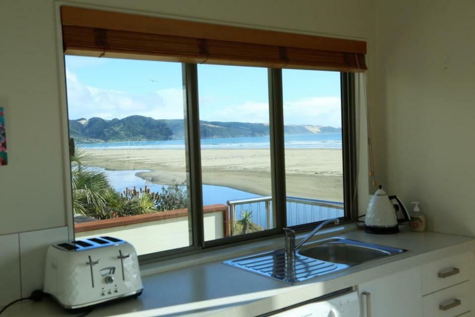Gems Seaside Apartment